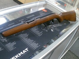 Winchester 77 .22Lr rifle w/ 2 mags -USED-