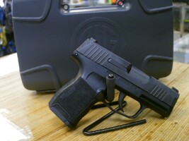 Sig Sauer P365 9mm w/case -USED-