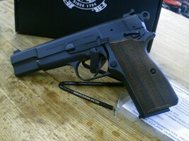 Springfield Armory SA-35 9mm pistol w/box -USED-