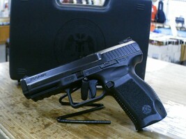 Canik TP9SF 9mm pistol w/case -USED FIREARM-