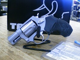 Taurus M605 .357 revolver w/box -USED-