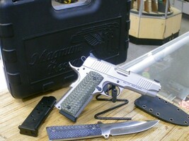 Desert Eagle 1911C 45 ACP with Magnum Research fixed blade knife  *USED FIREARM*