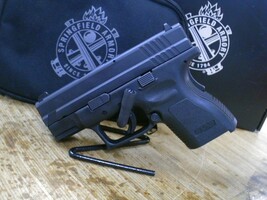 Springfield Armory XD9 Sub Compact 9MM w/Soft Case and Box -USED-
