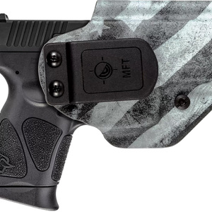 Taurus G3C 9MM *with holster* - 10+1 Rounds _ 3.2" Barrel