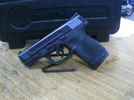 Smith And Wesson M&P 45 w/Case 2 Mags and backstraps -USED-