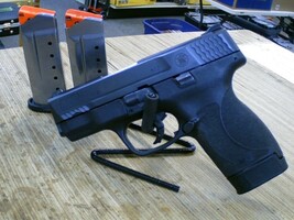 Smith & Wesson Shield M2.0 .45ACP Pistol w/3 Mags