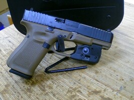 Glock G19 Gen 5 9mm Pistol w/Case and TLR-6 -USED-