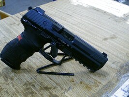 Heckler & Koch P30L .40 S&W Pistol w/Case and 2 Mags