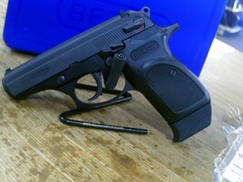 Bersa Thunder 32 .32 Auto Pistol w/Case -USED-