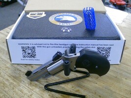 North American Arms Black Widow 22LR/22 Mag Revolver w/Locking case -USED-