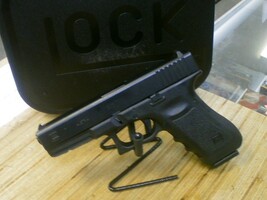 Glock 17 Gen 3 9mm  *USED FIREARM*