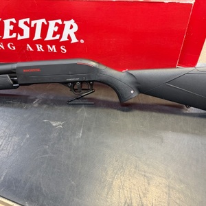 Winchester SXP 12GA Pump Shotgun w/Box -USED-