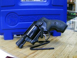 Smith & Wesson 442-2 .38 SPL Revolver w/Case