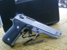 Beretta 92FS INOX 9mm Pistol w/Case and 2 Mags -USED-