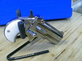 Cobra C22LR Derringer w/ Case -USED-