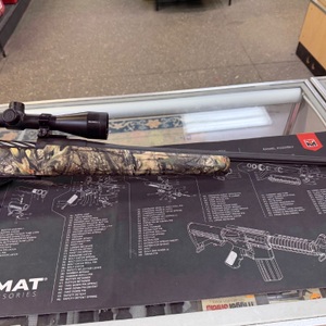 Mossberg Patriot .243 Bolt-Rifle w/Scope and 2 Mags -USED-