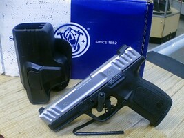 Smith & Wesson SD9 2.0 9mm Pistol w/Box and Holster -USED-