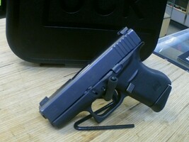 Glock G43 9mm Pistol w/Case and 2 Mags -USED-